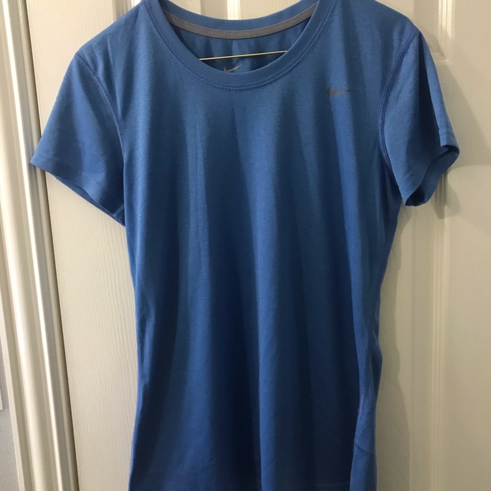 Nike Women’s Dri-Fit top